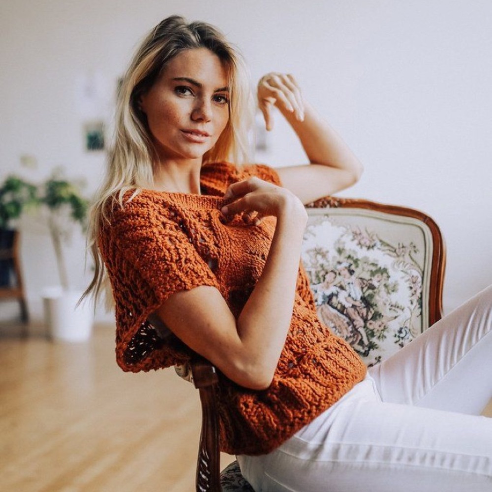 Free People  short sleeved sweater